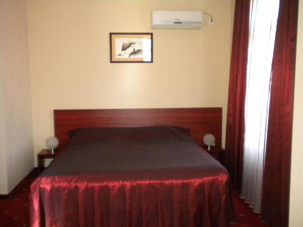 Hotel Ary คลูจ-นาโปกา ภายนอก รูปภาพ