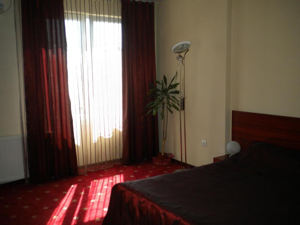 Hotel Ary คลูจ-นาโปกา ภายนอก รูปภาพ